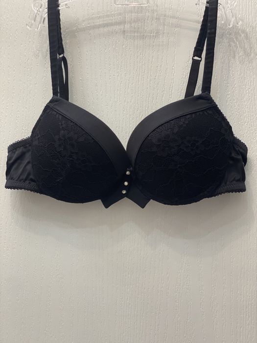 Продам бюст . Италия. Empotium Armani