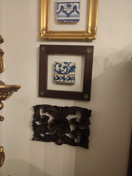 Quadro talha em madeira rendada. Luxo