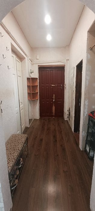 продається 2 кімнатна квартира