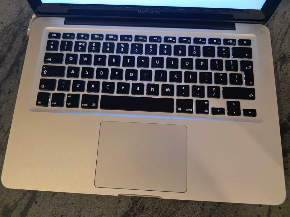 Macbook pro 2011