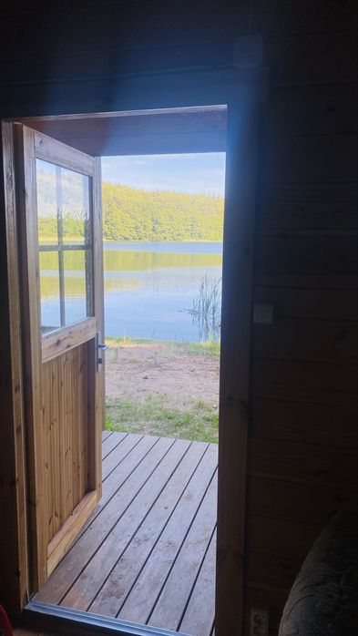 Domek nad jeziorem