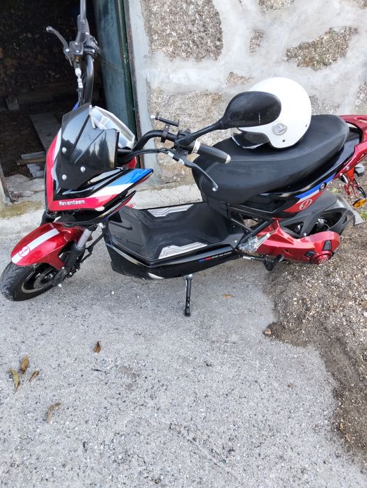 Scooter elétrica