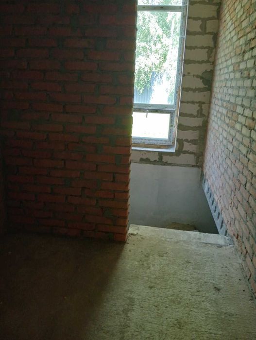 БЕЗ%! Будинок 235 м2 з підвалом і гаражем на 10 с. землі. Білогородка.