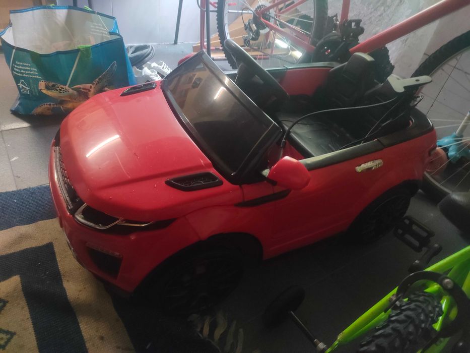 Carro tele comandado com bateria nova radio entrada USB