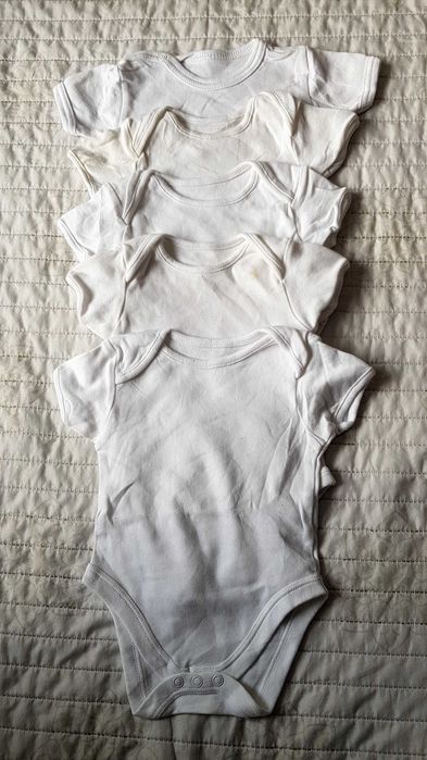 Body białe z krótkim rękawem 5pak r. 68