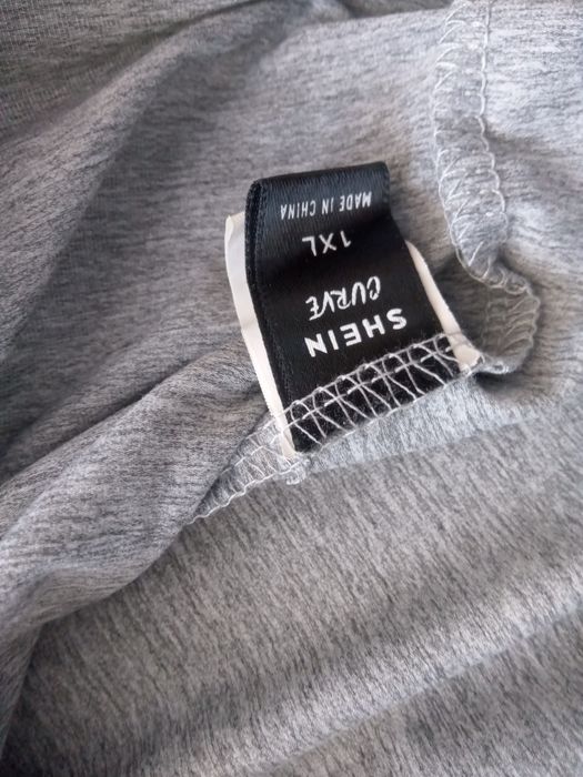 Sprzedam bluzkę szarą damską