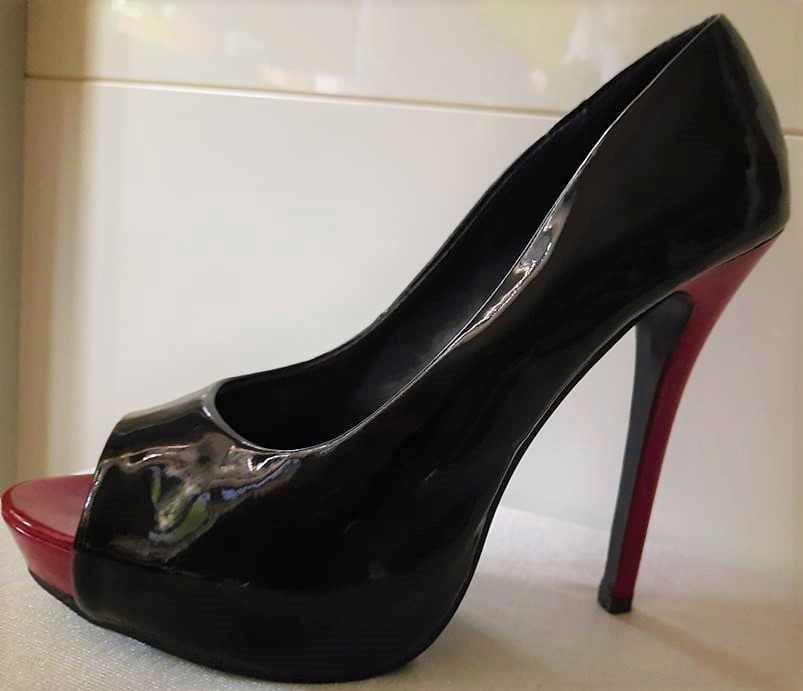 lakierowane czarne szpilki czerwony obcas rozm. 38