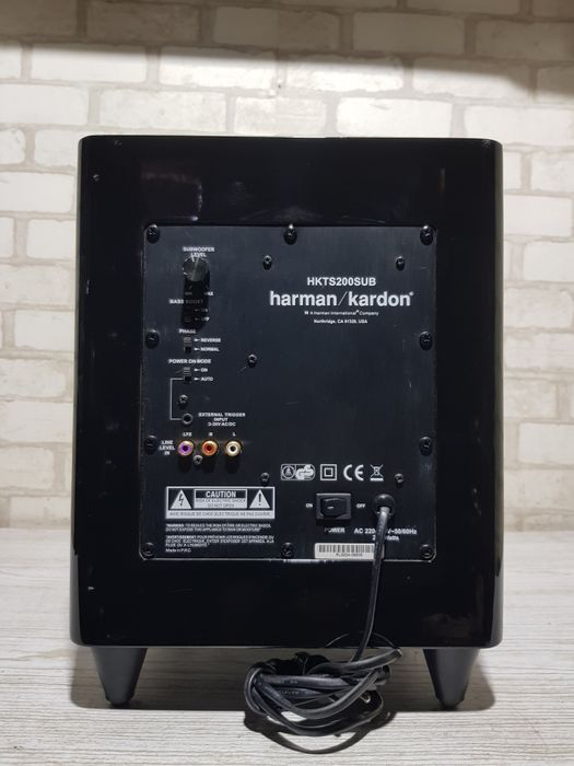 Активний сабвуфер HARMAN KARDON HKTS 200 SUB, +4,б/у з Німеччини