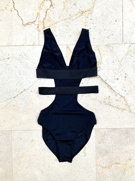 Jednoczęściowy strój kąpielowy r. M