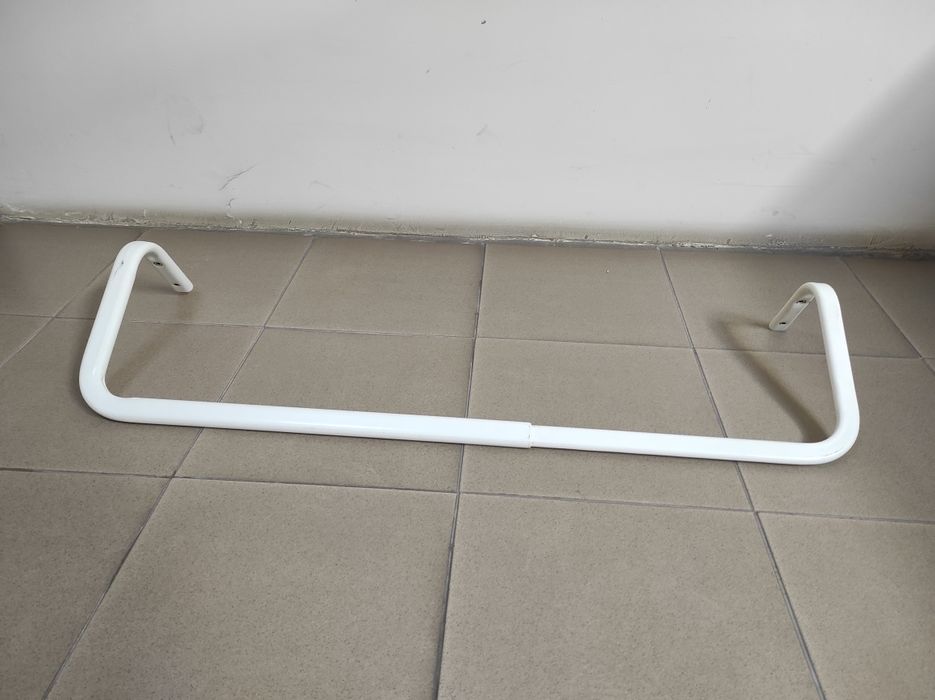 suporte de parede extensível branco da linha IKEA MULIG