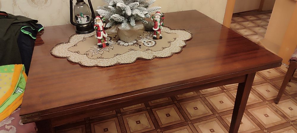 Стол обеденный раскладной полированный советских времён