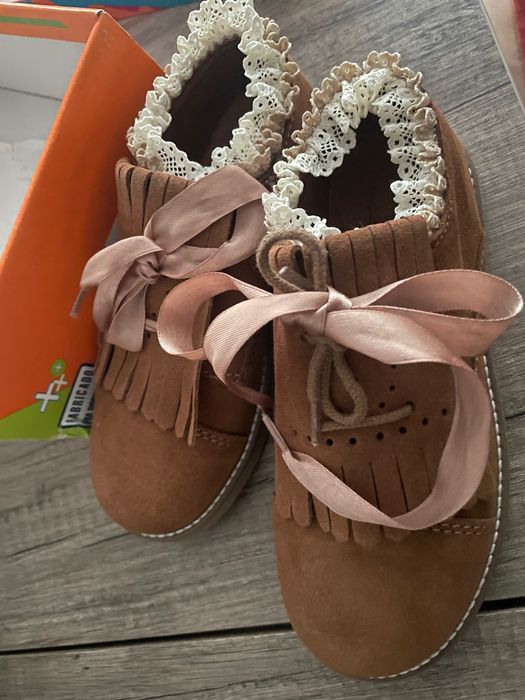 Sapato de criança novo n33