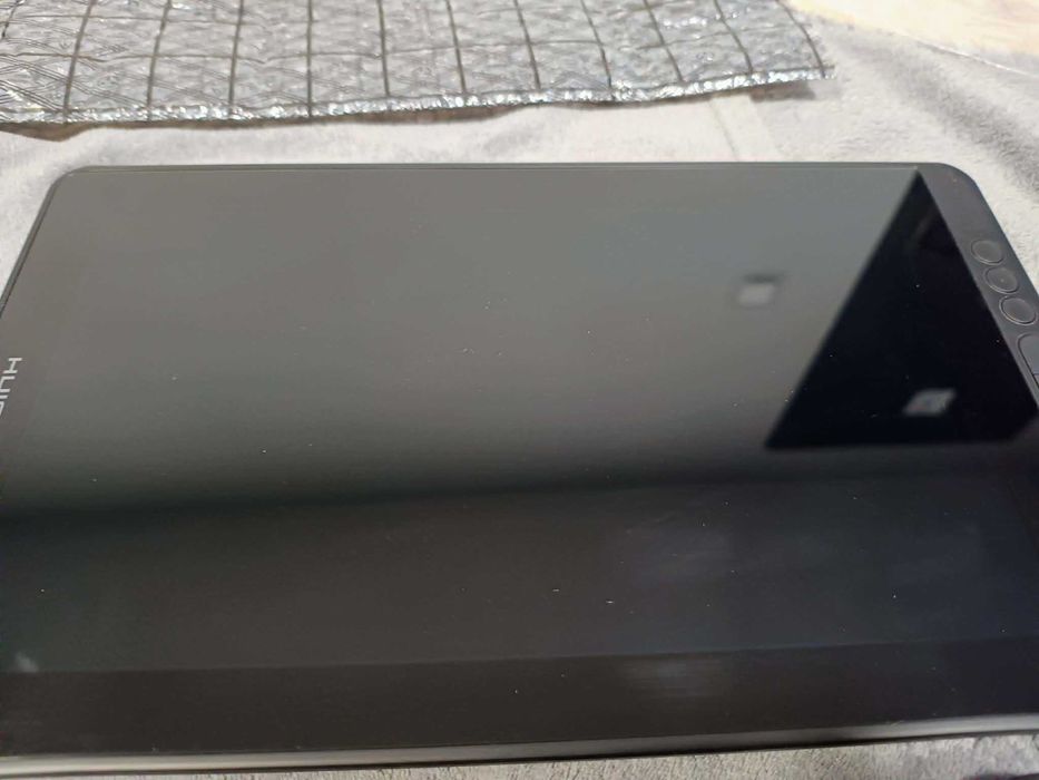 Tablet Graficzny / Huion Kamvas 13 / Stan bardzo dobry