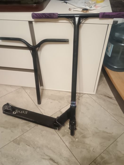 Трюковий самокат