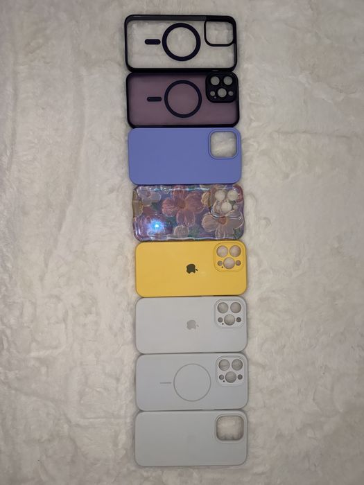 Чохол на iPhone 14 Pro max.