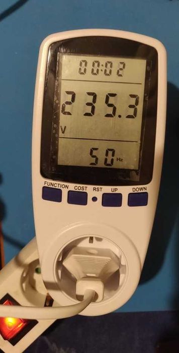 Medidor de Potência (Watts / Volts / Amperes)