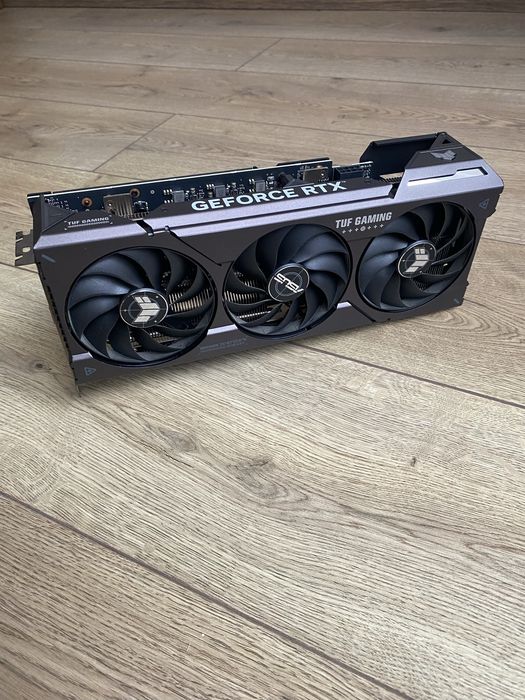 Видеокарта ASUS TUF RTX 4070 12Gb Nvidia