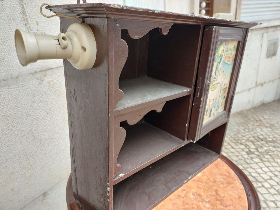 Antiga farmácia de casa de banho c/ 2 suportes de lâmpada e tomada