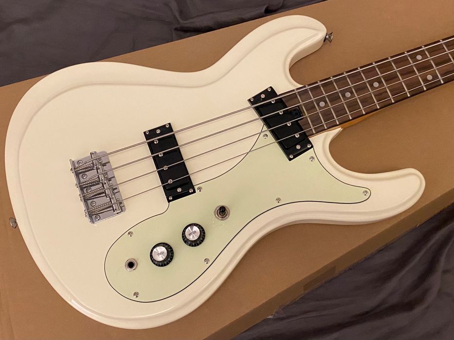 Aria Pro II DMB-206 Vintage White (Novo)