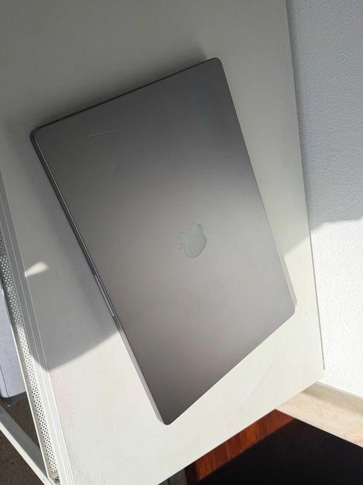 Macbook Pro 16" M1 Pro 32GB / 512GB 2021