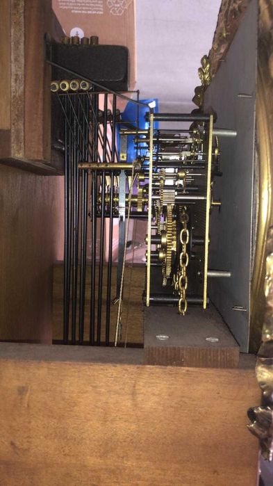 Relógio Pé Alto em Nogueira