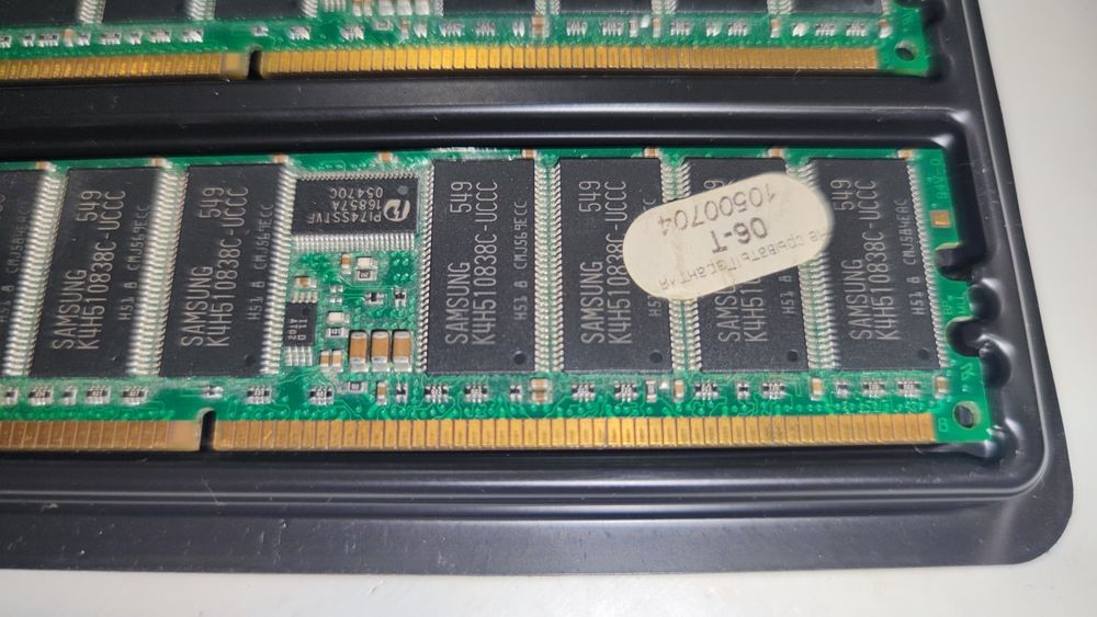 Пам'ять для сервера 2шт DDR 1Gb Corsair ECC REG CM72SD1024RLP-3200/S