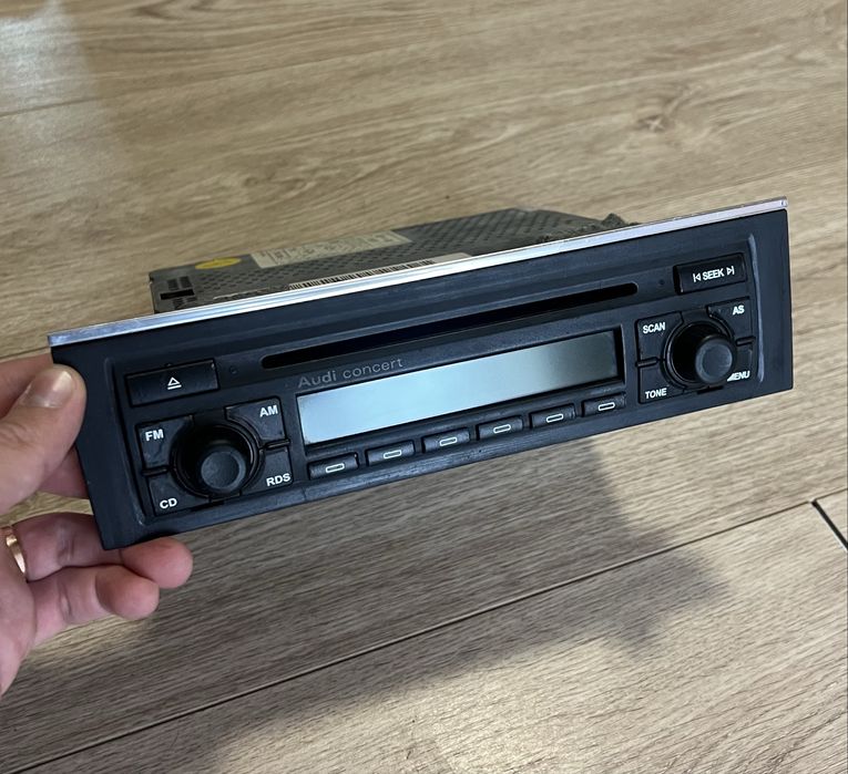 Radio para Audi A4 (8E2, B6)