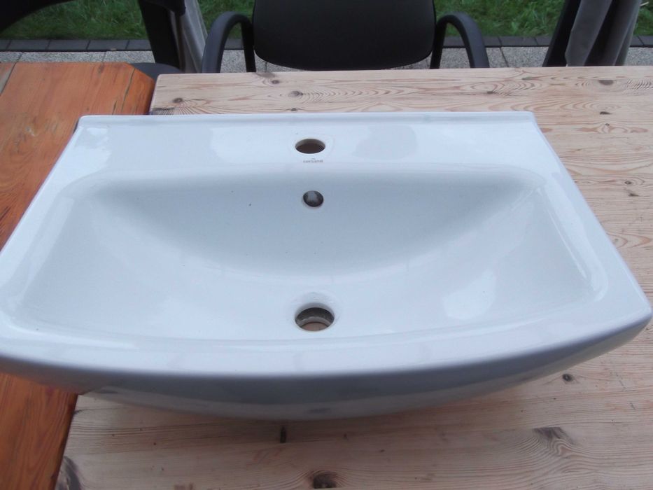 Porcelanowa umywalka  CERSANIT 60 x 41cm