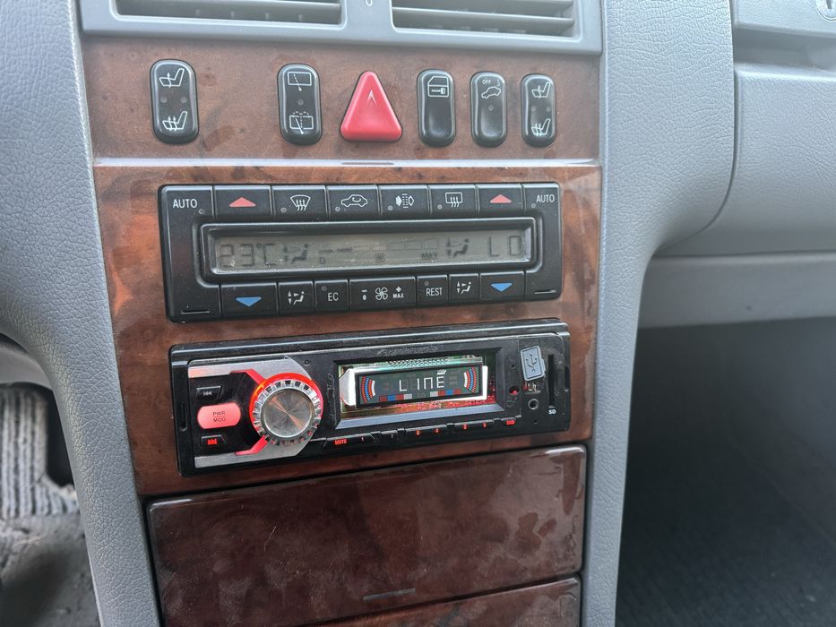 Продам мерседес е210  ресталінг без мотора