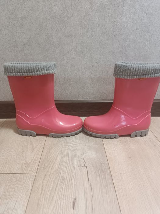 Резинові чобітки для дівчинки 35 розмірр