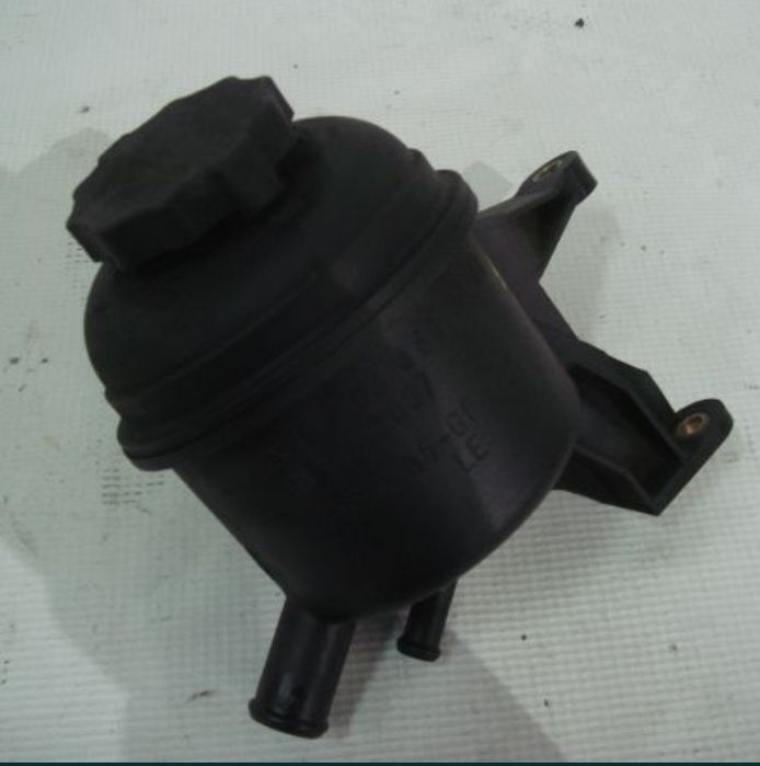 Mercedes c 220 recepeciente óleo de direção