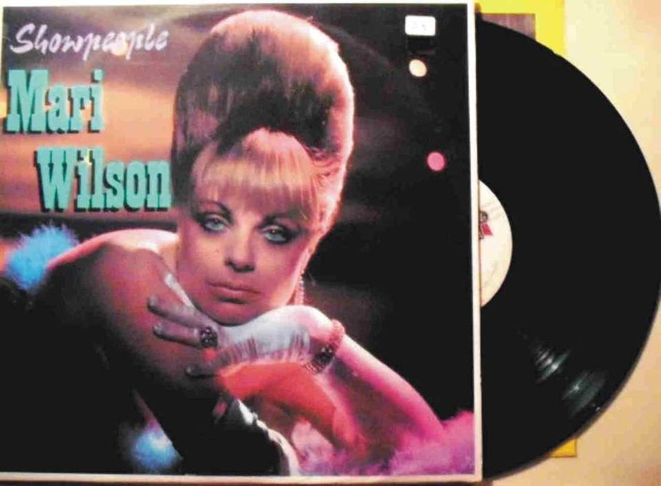 Mari Wilson With The Wilsations – Showpeople