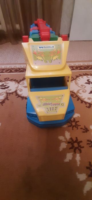 Машина великий дитячий сміттєвоз