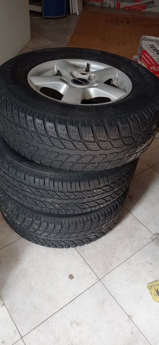 Продам колеса з дисками 245/70R16
