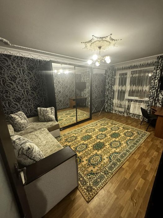 Продам квартиру возле метро героев труда - Вид 2