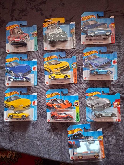 Колекція Hot Wheels 44 машинки: 6 Premium + Treasure Hunt, набір 1:64