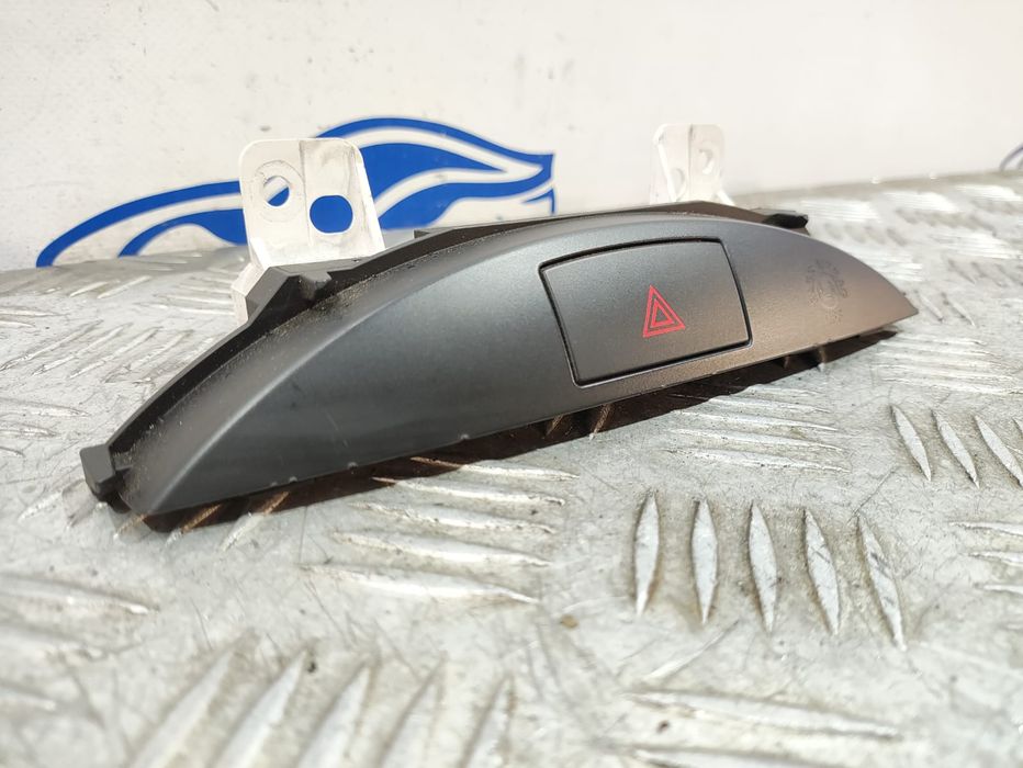 Modulo Interruptor Botão Luz De Emergência 4 Piscas Mazda MX 5 NC