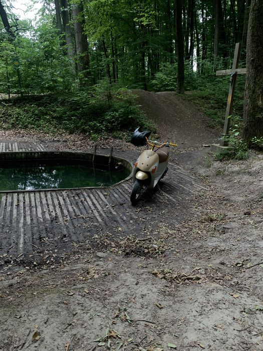 Скутер suzuki lets4