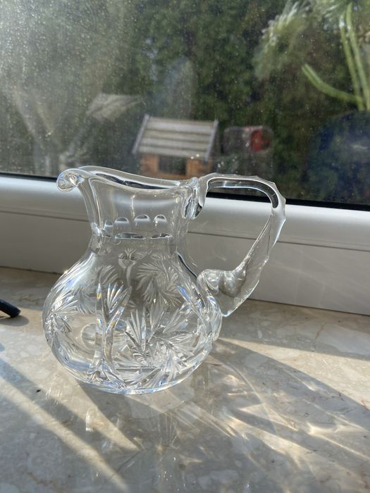 Kryształowy dzbanuszek, mlecznik