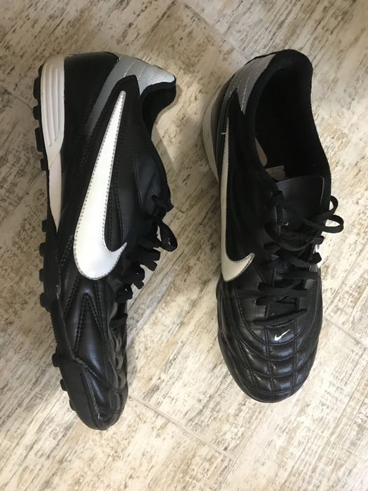Сороканіжки залки бампи копочки 44р28см Nike Tiempo originaj Тіемпо