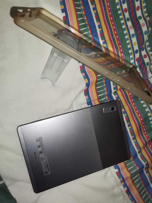 Tablet lenovo 64