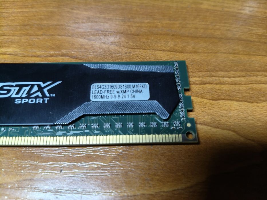 DDR3 Оперативная память 4gb 1600Mhz cl9 crucial ballistix