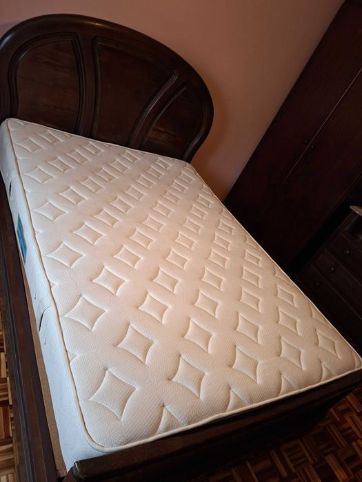 Cama casal 140x200 em madeira de castanho Maciça