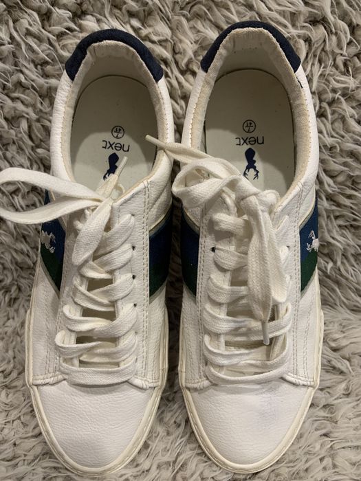 Кросівки Next