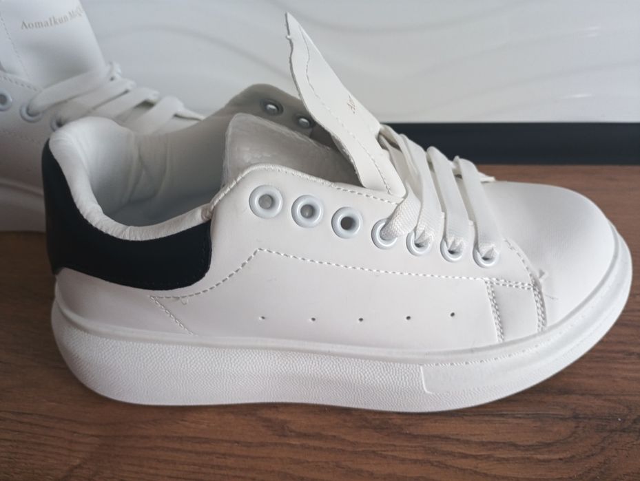 Sneakersy rozmiar 39