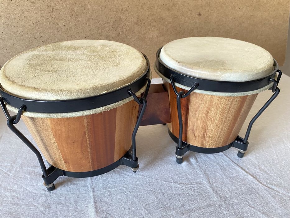 Бонги, бонг барабаны Индия