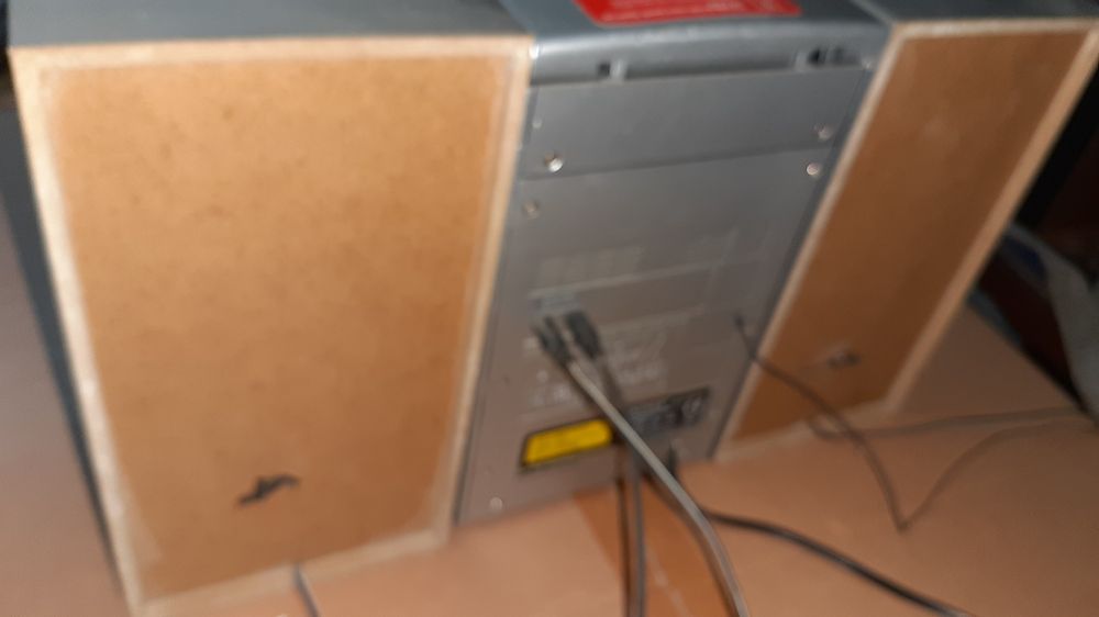 Aparelhagem Denver com leitor  de cassetes e comando