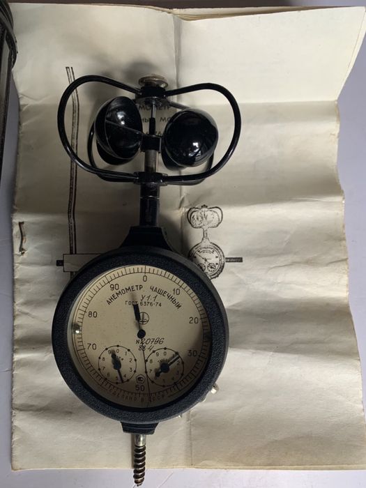 Анемометр чашечный для измерения скорости ветра