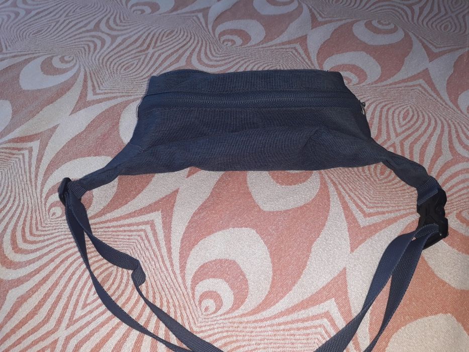 Бананка Radder синего цвета