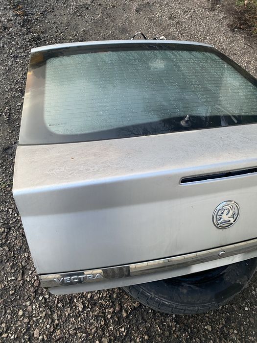 Opel Vectra C lift HB klapa bagaznika tyl tylna